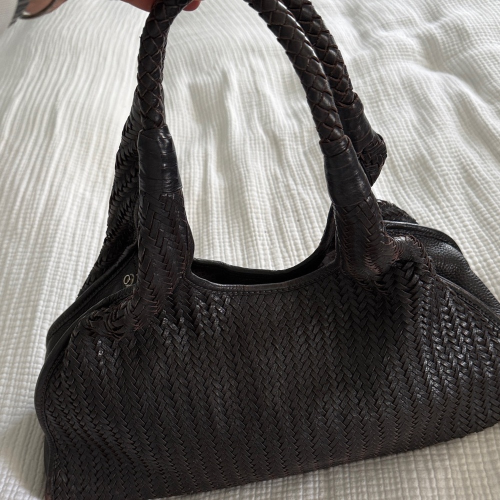 Banana RepublicElegant Brown Woven Handbag